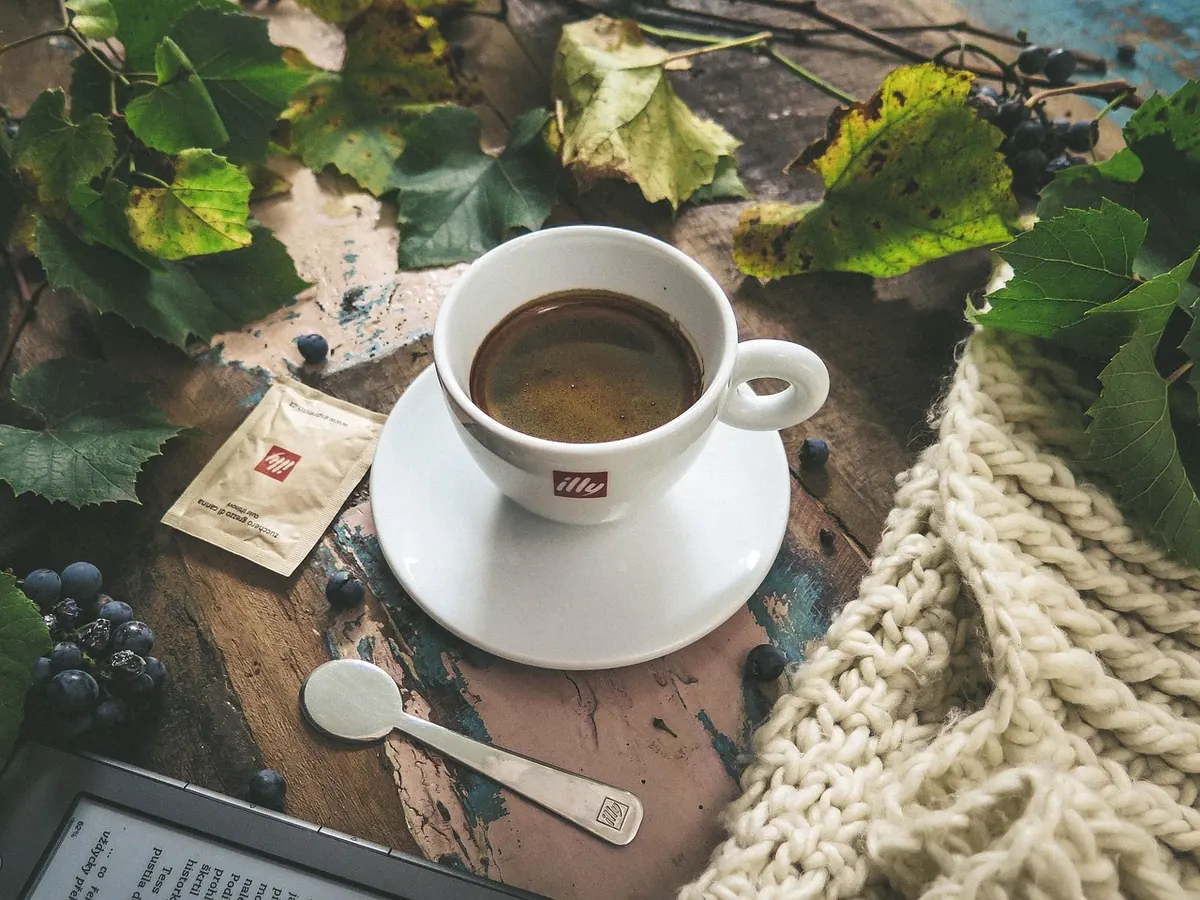 The UK Autumn Self-Care Checklist: 12 Seasonal Ways to Slow Down
